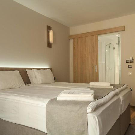 Hugo Hotel Varna Exterior foto